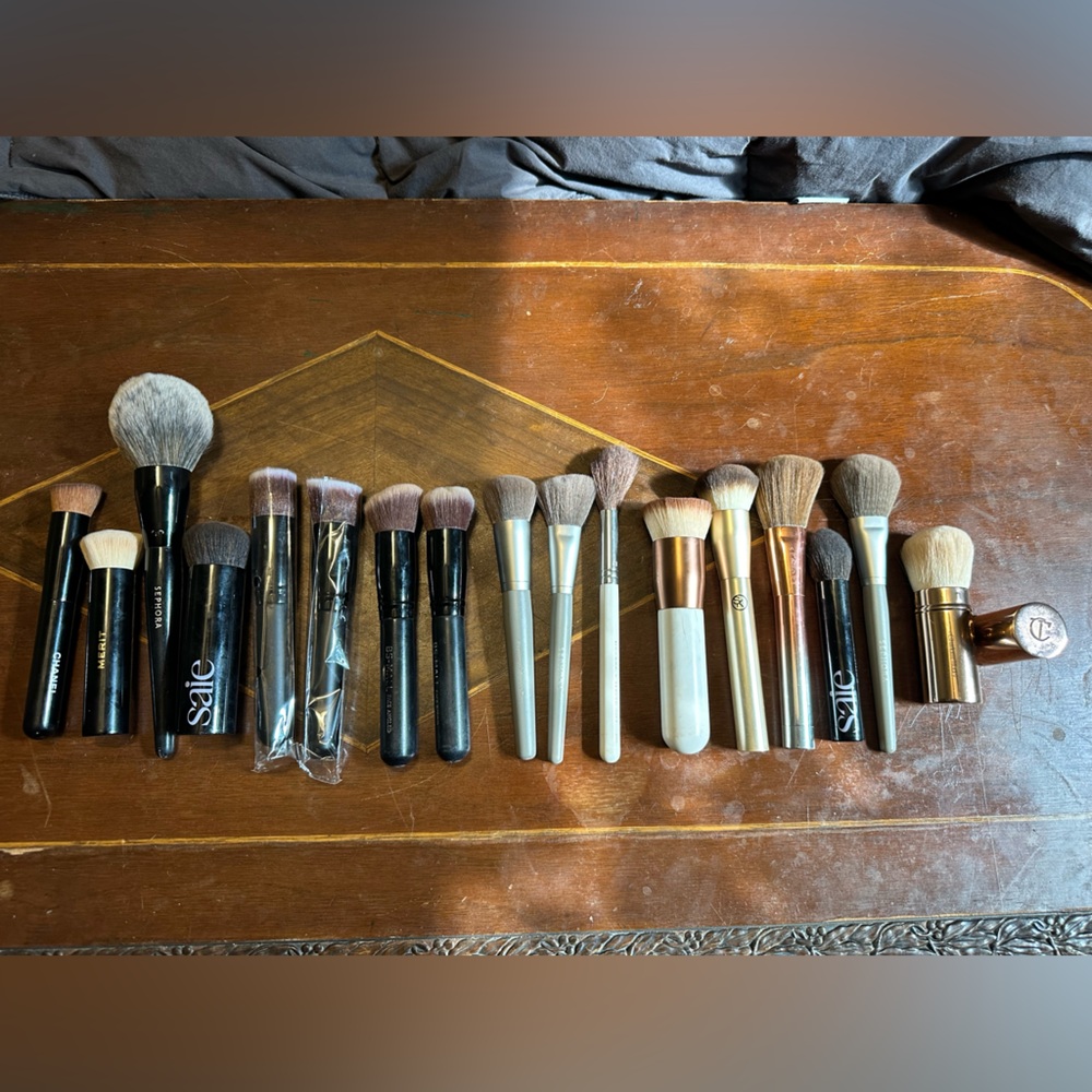 Assorted Makeup Brushes